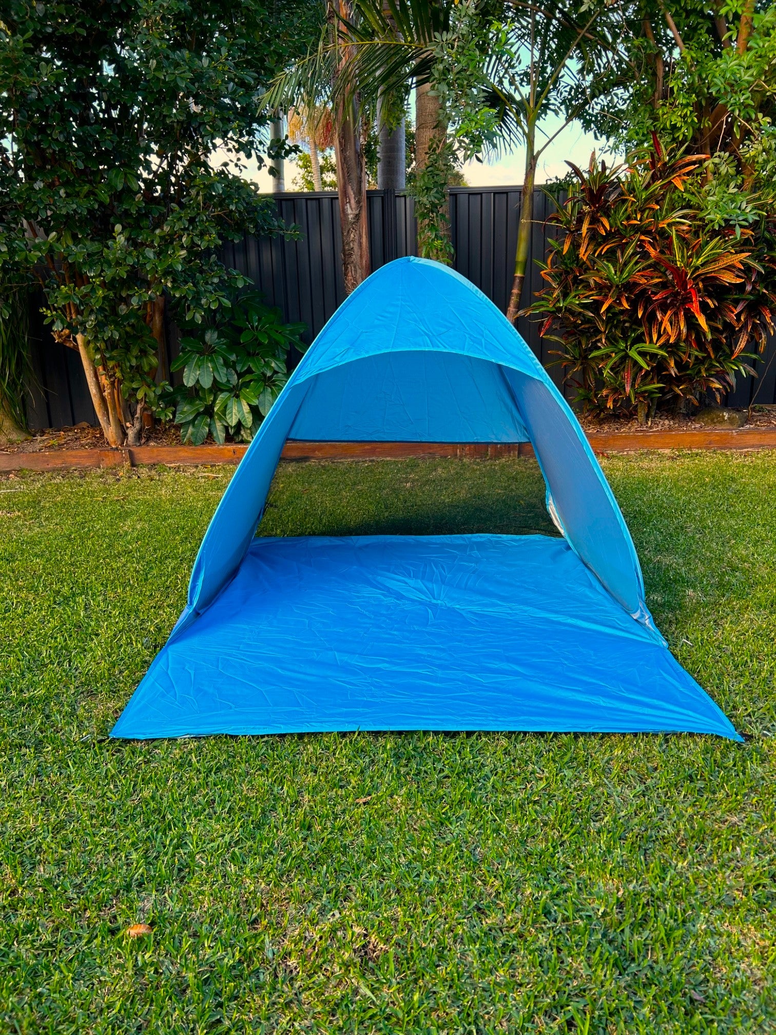 Pop Up Tent